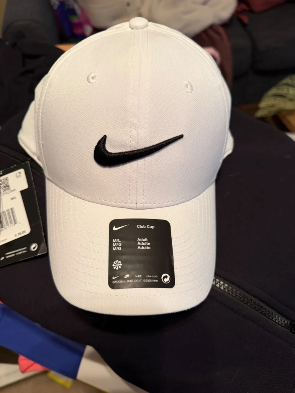 Nike Club Cap White & Black Adjustable Unisex Hat M/L